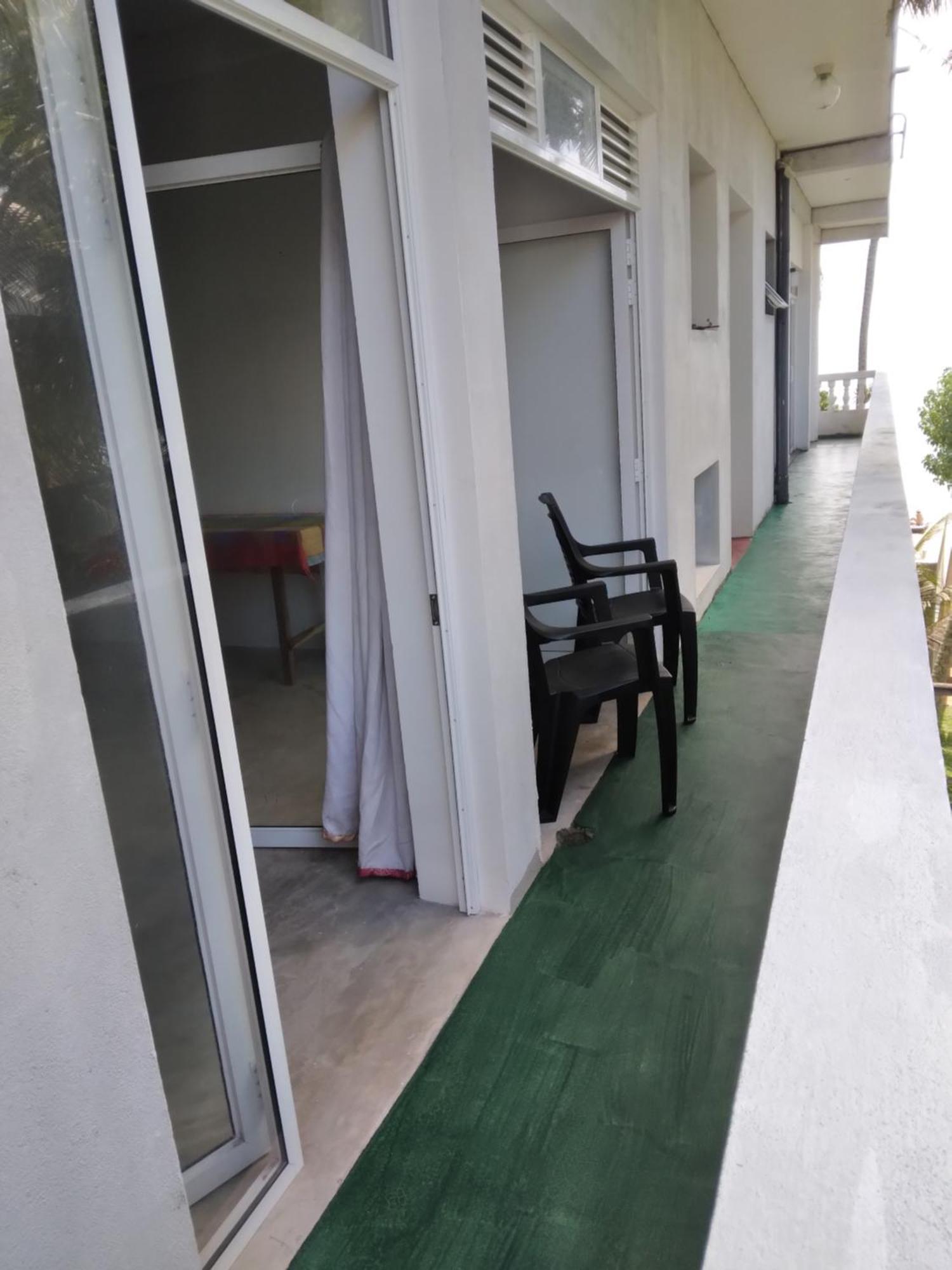 מיריסה Sunray Rest - Beach View Homestay מראה חיצוני תמונה